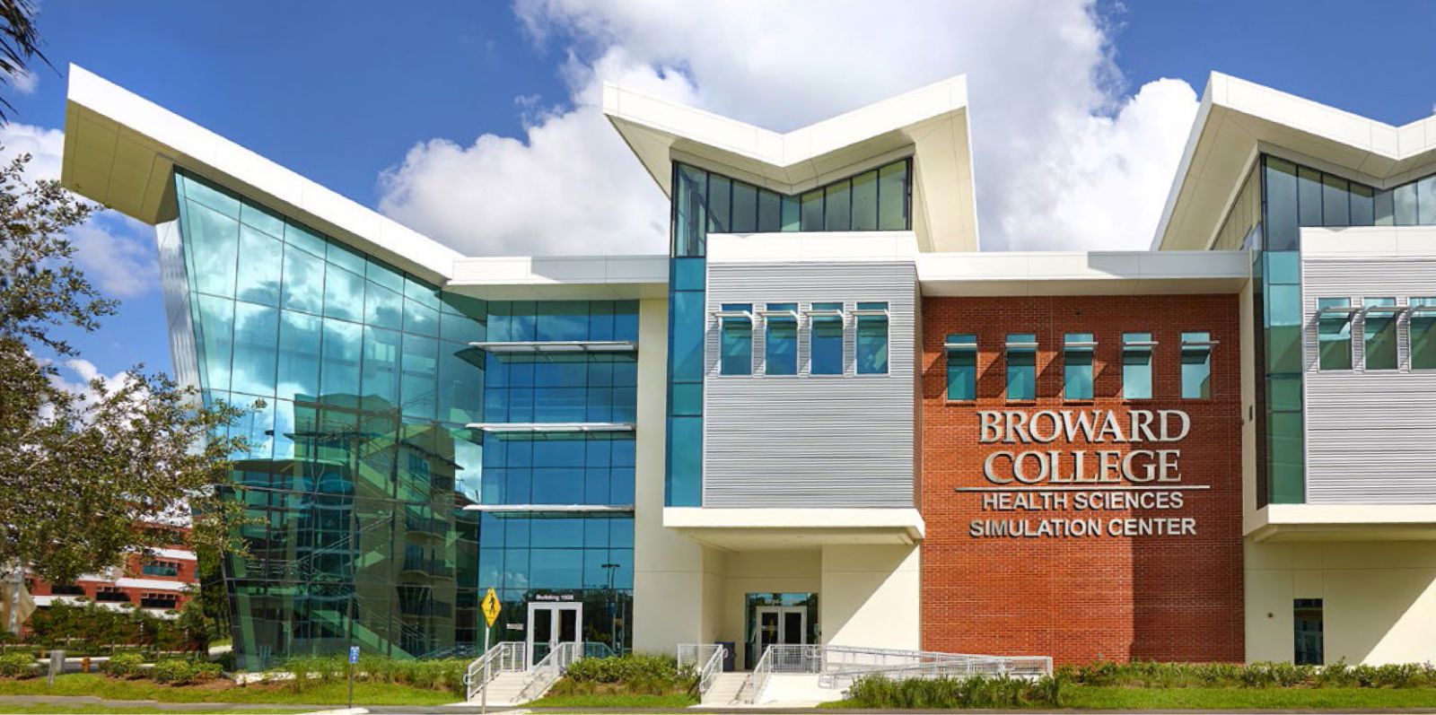 Trường Đại học Broward College duhocnamphong.vn